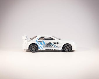 Hot Wheels Nissan Skyline GT-R (BNR32) Godzilla – Premium