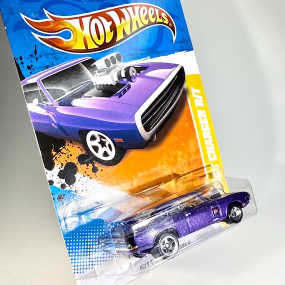 Hot Wheels '70 Dodge Charger R/T - 2011 New Models (first Edition