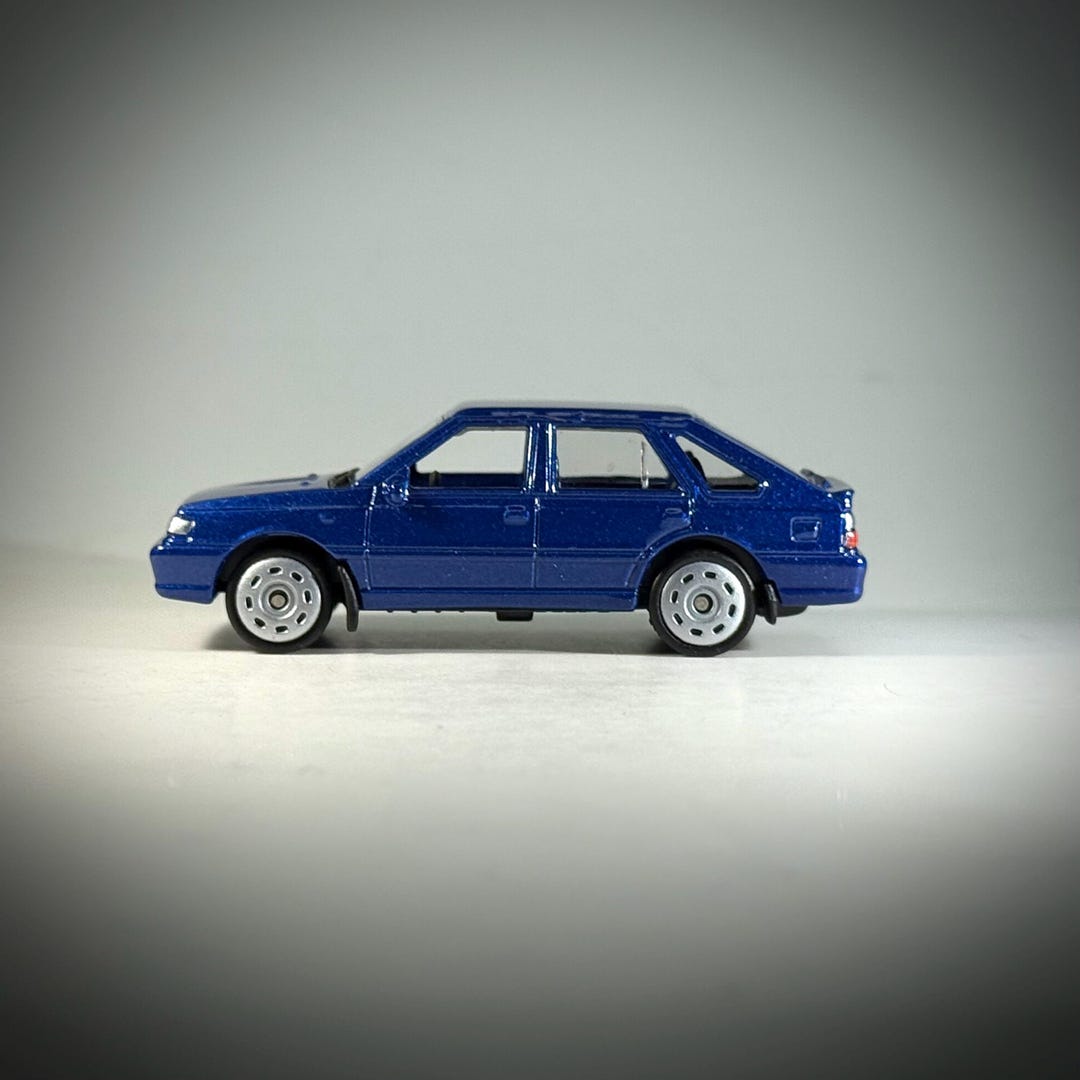 IXO 1/43 FSO POLONEZ CARO ポロネズ 合金モデル IXO 1/43 FSO POLONEZ
