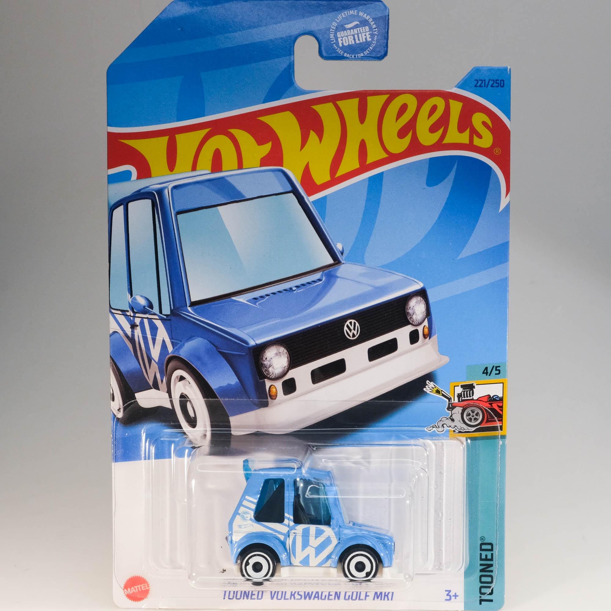 Hot Wheels Volkswagen Golf MKI Tooned Treasure Hunt - Estilo Retrô
