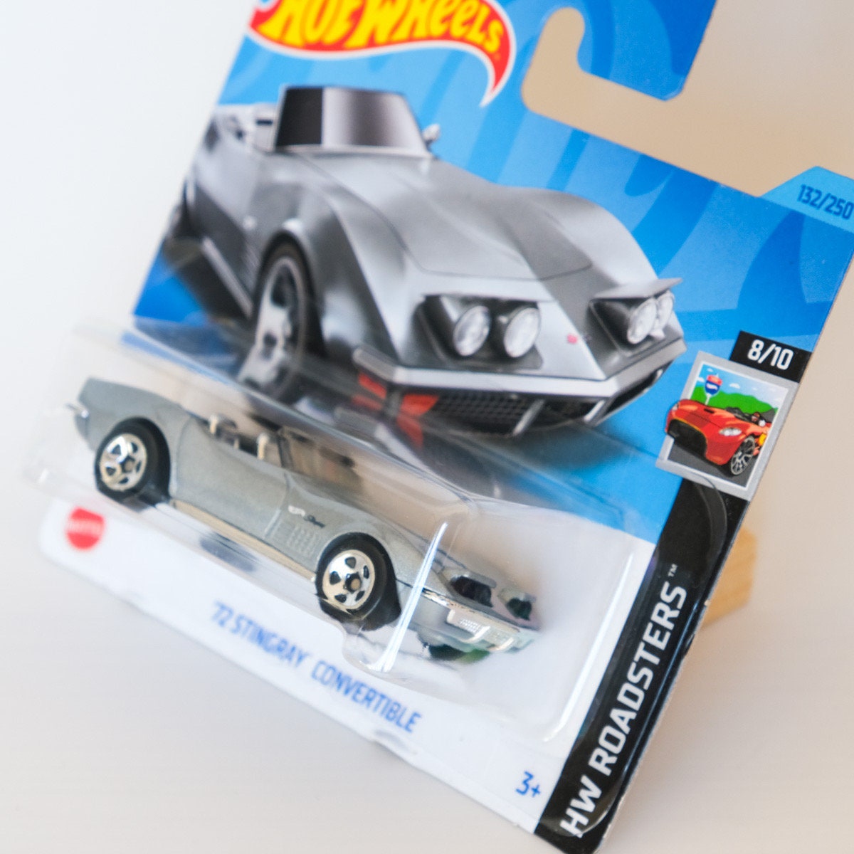ホットウィール コルベット スティングレイ コンバーシベル '72 (G