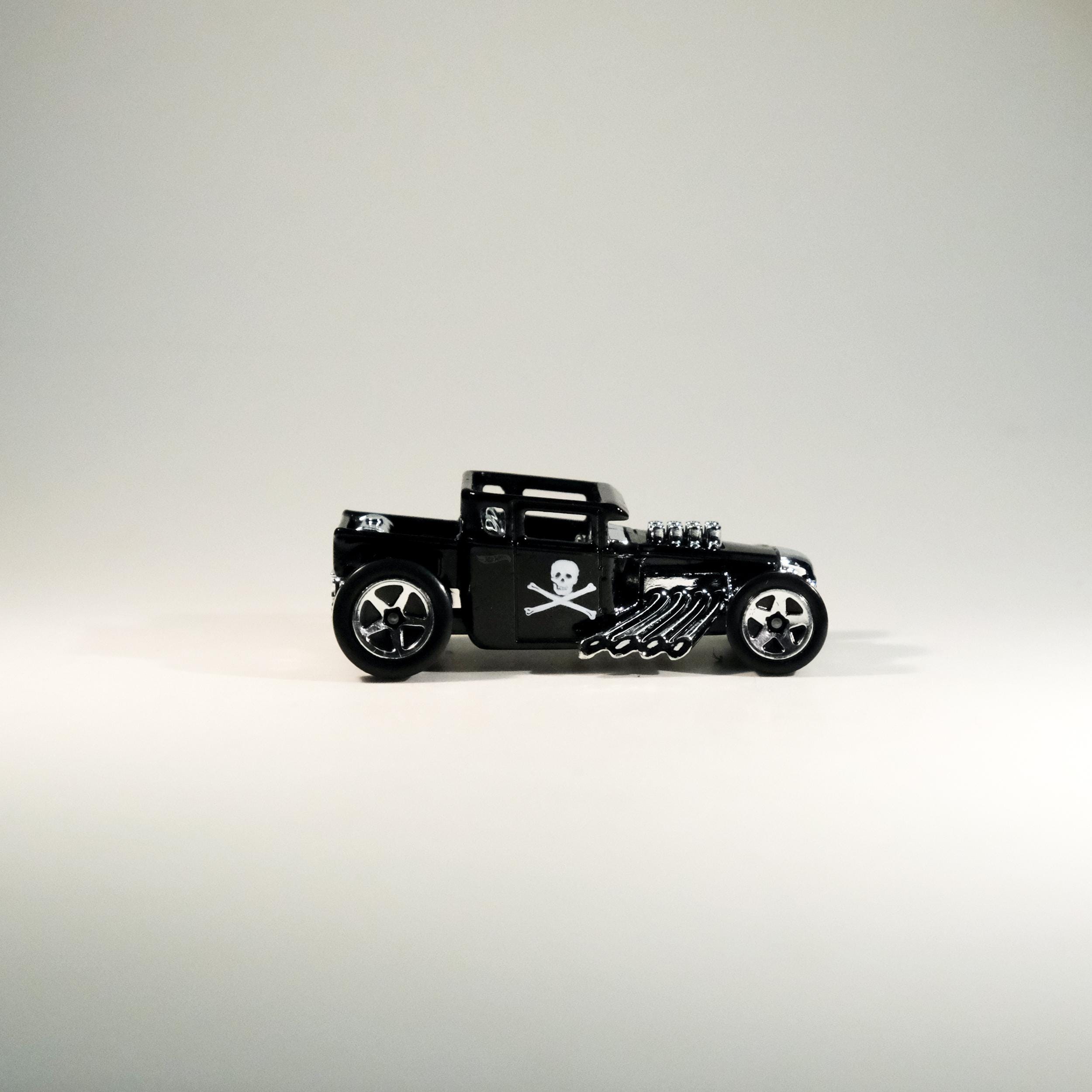 Hot Wheels Bone Shaker - 2026 Mystery Models (series 1) Sealed