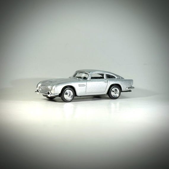 1964 Aston Martin DB5 Diecast Model 1:60 - Etsy Canada