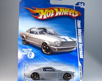 Ford Mustang Fastback clásico de Hot Wheels: Más rápido que nunca (2010)