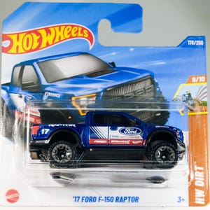 Hot Wheels &#39;17 Ford F-150 Raptor - HW Dirt