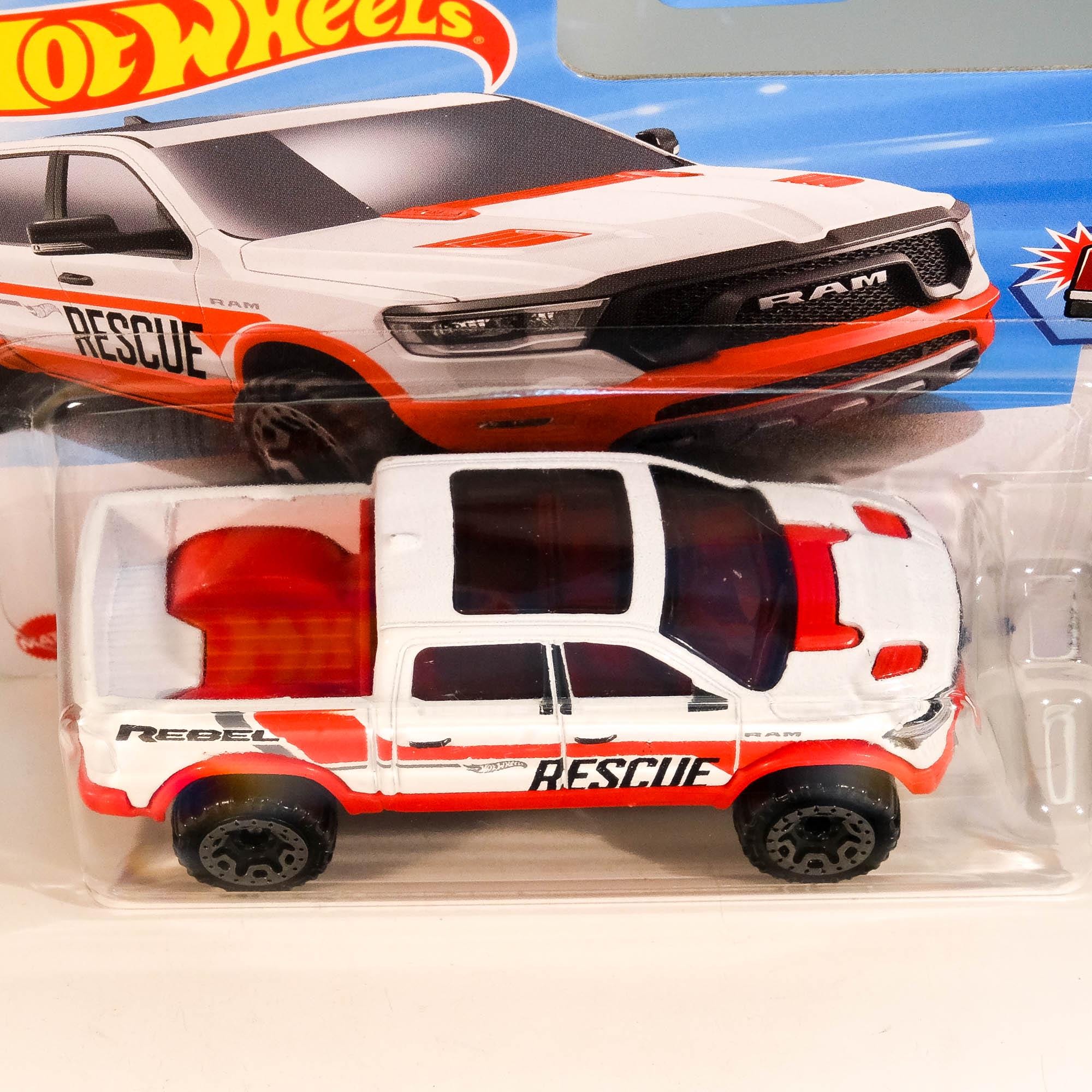Hot Wheels - 2020 RAM 1500 Rebel - HW Rescue 7/10 - HKL04 - Carte Courte - Treasuere Hunt - Véhicule D'intervention - Coast Patrol - Mattel 2023