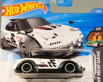 Hot Wheels Mazda MX-5 Miata - HW Dream Garage