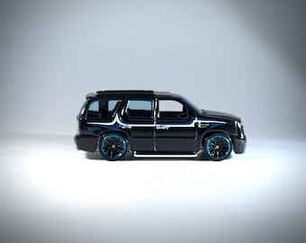 ミニカー jada 1/18 CADILLAC ESCALADE DUB CITY Jada Toy Dub City Big Baller 1:18 Scale Cadillac Escalade