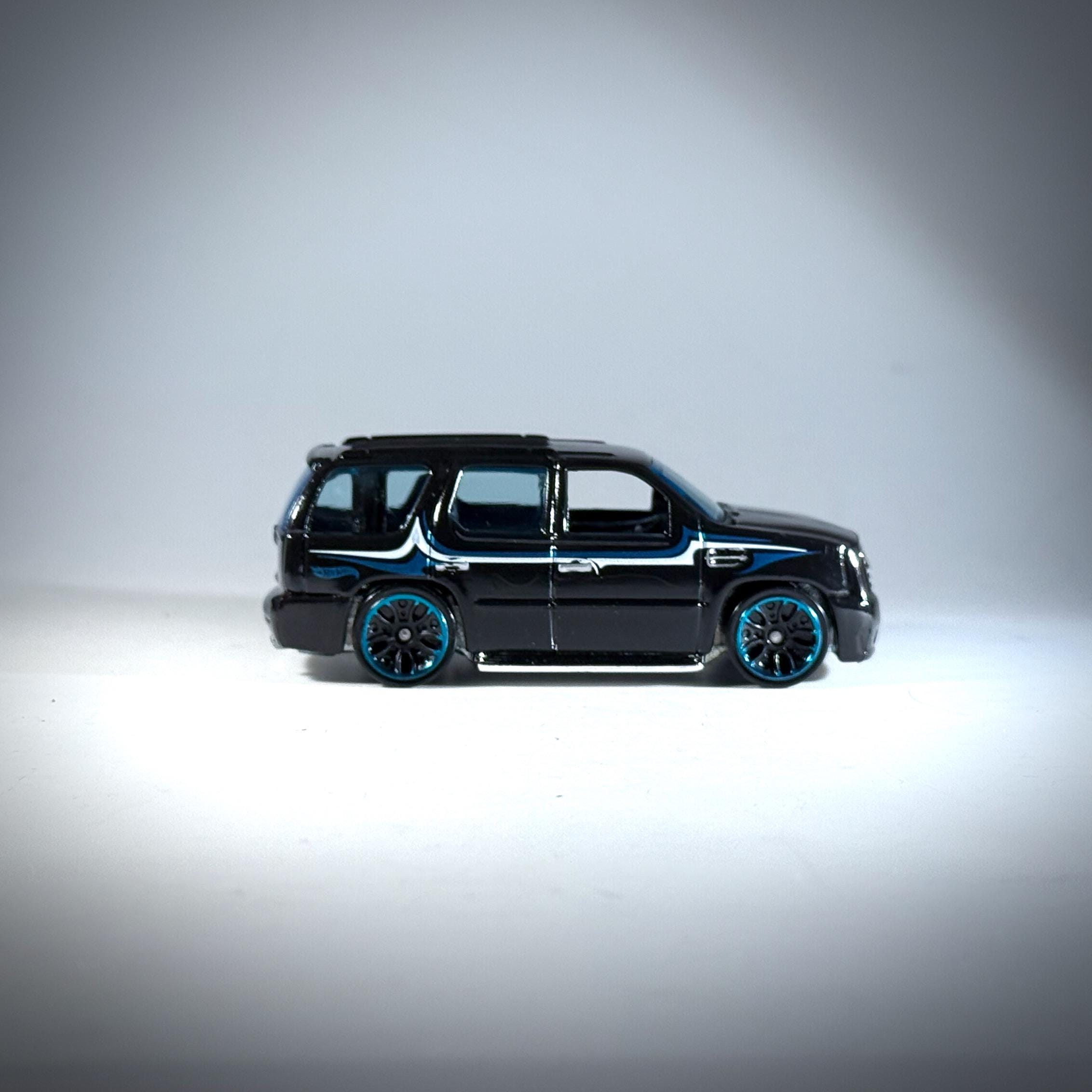 Hot Wheels '07 Cadillac Escalade - HW City: Street Power - Etsy