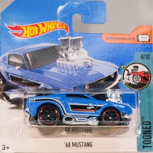 Hot Wheels &#39;68 Mustang - Tooned (2017)