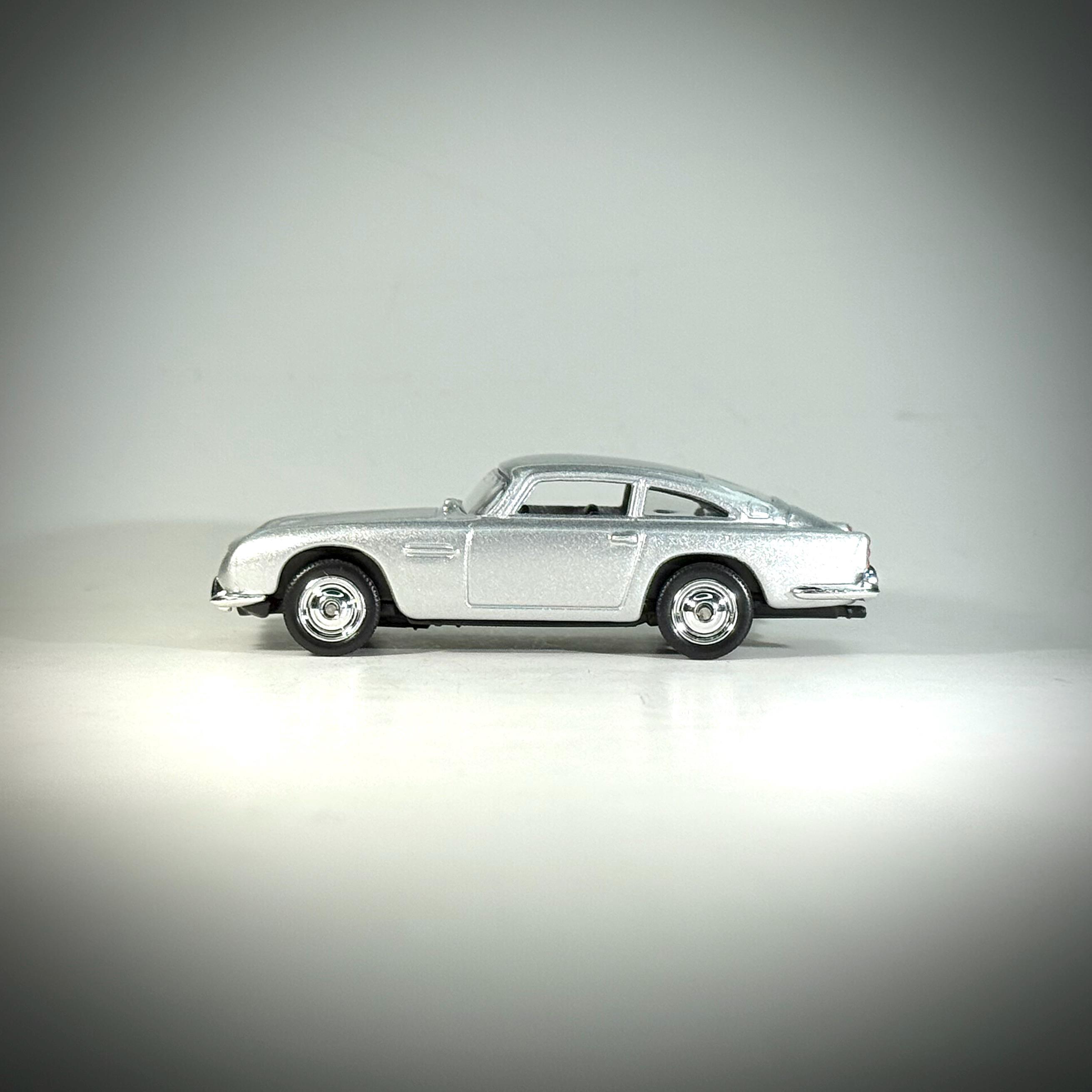 1964 Aston Martin DB5 Diecast Model 1:60 - Etsy