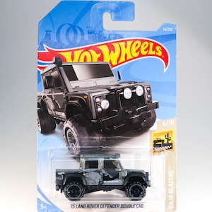 Hot Wheels ‘15 Land Rover Defender Cabin Dupla - Baja Blazers
