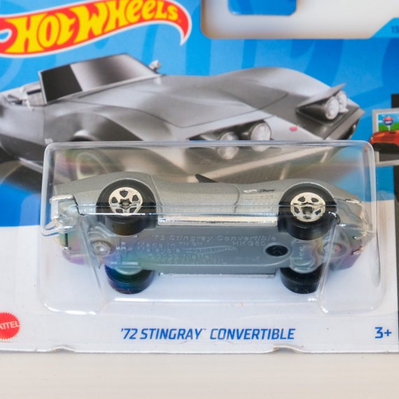 ホットウィール コルベット スティングレイ コンバーシベル '72 (G