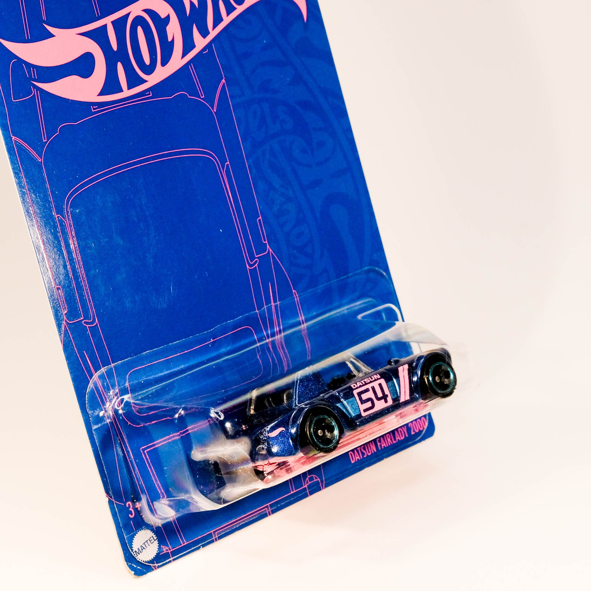 ホットウィール コンベンション限定 DATSUN FAIRLADY 2000 Amazon.com: Hot Wheels Pearl and Chrome 2022 Vehicle Datsun