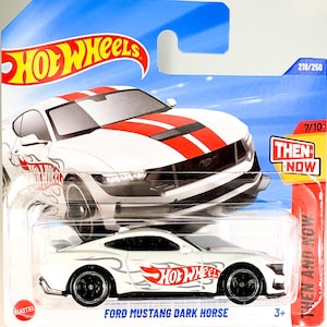 Hot Wheels Ford Mustang Dark Horse – Antes e Agora