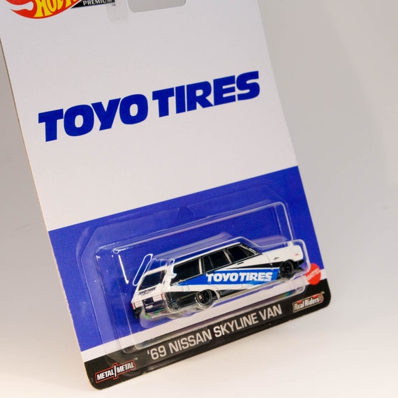 Hot Wheels Premium - '69 Nissan Skyline Van Toyo Tires (03/05