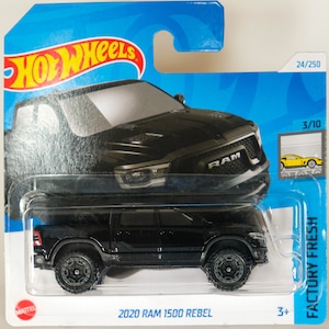 ホットウィール バンブルビー - トランスフォーマーシリーズ - Etsy 日本