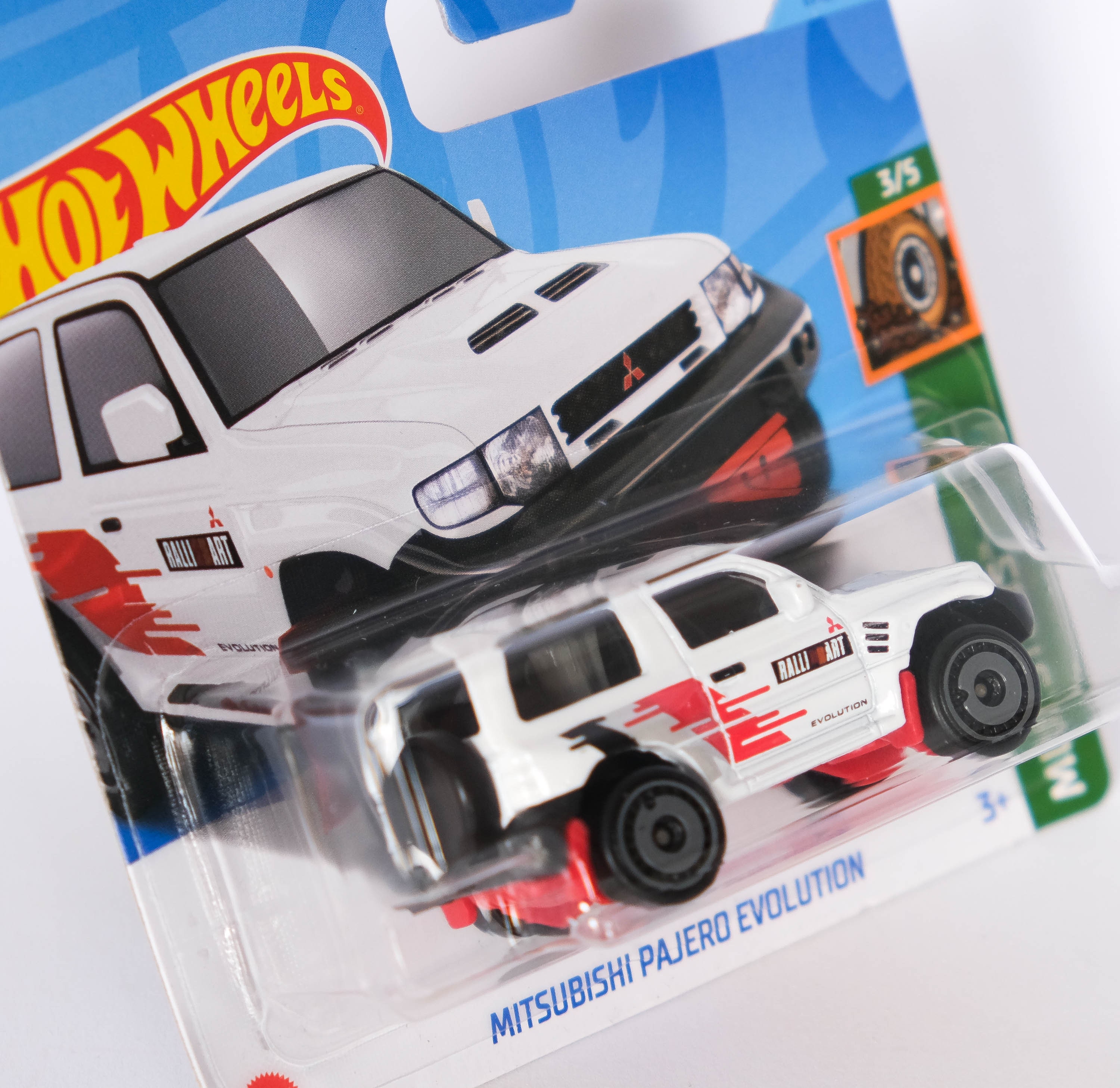 Hot Wheels Mitsubishi Pajero Evolution - Off-road Adventure Awaits