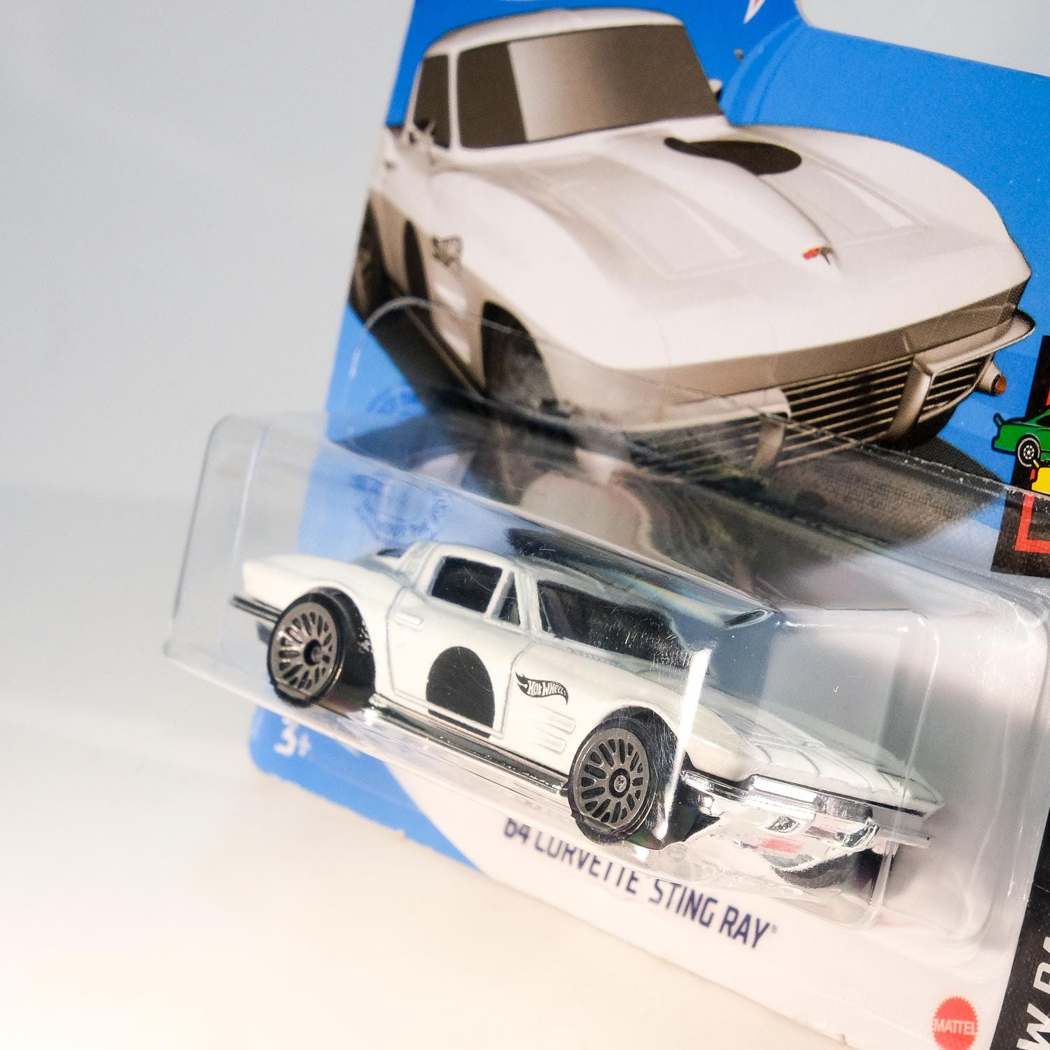 ホットウィール '64 コルベット スティングレイ - ディア ダ コリーダ