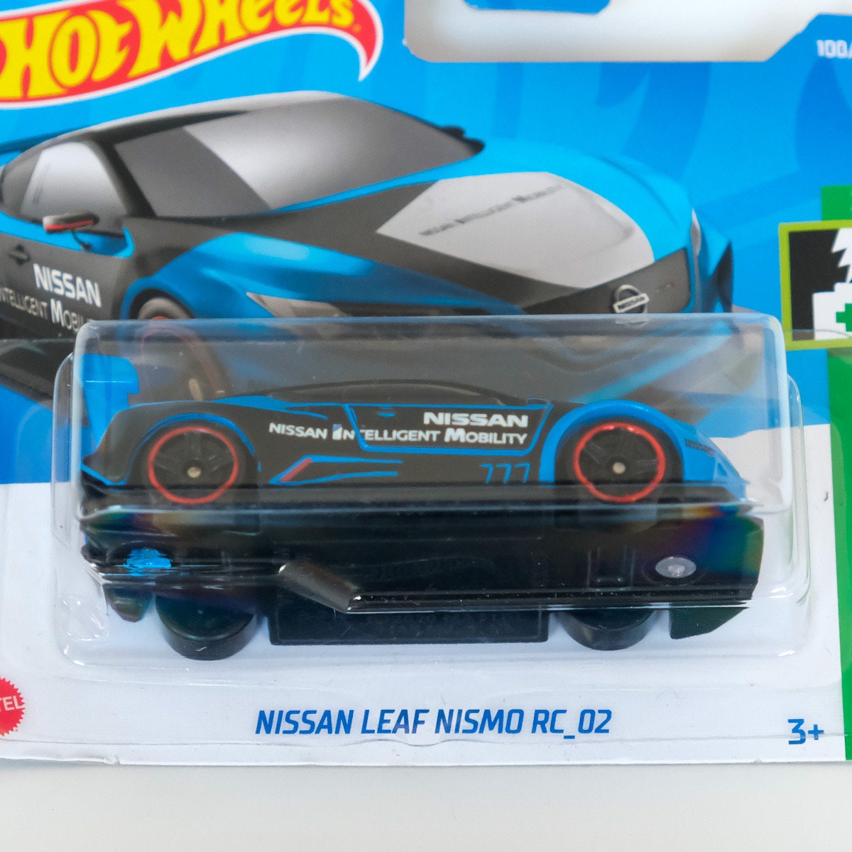 Hot Wheels Nissan Leaf Nismo RC_02 (B) - Electric Racing Precision