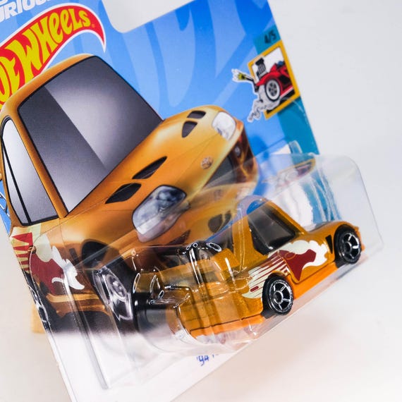 ホットウィール ワイルド・スピード '94 トヨタ スープラ - トゥーンド