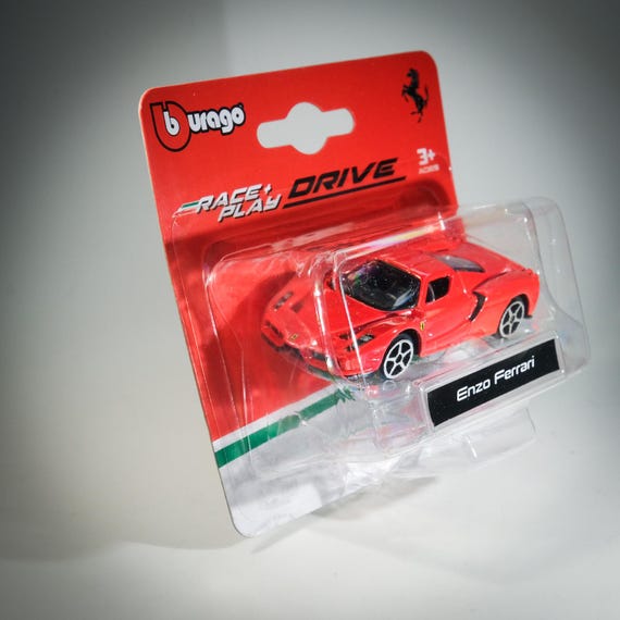 ブラーゴ エンツォ フェラーリ ダイキャストモデル 1:64 - Etsy 日本