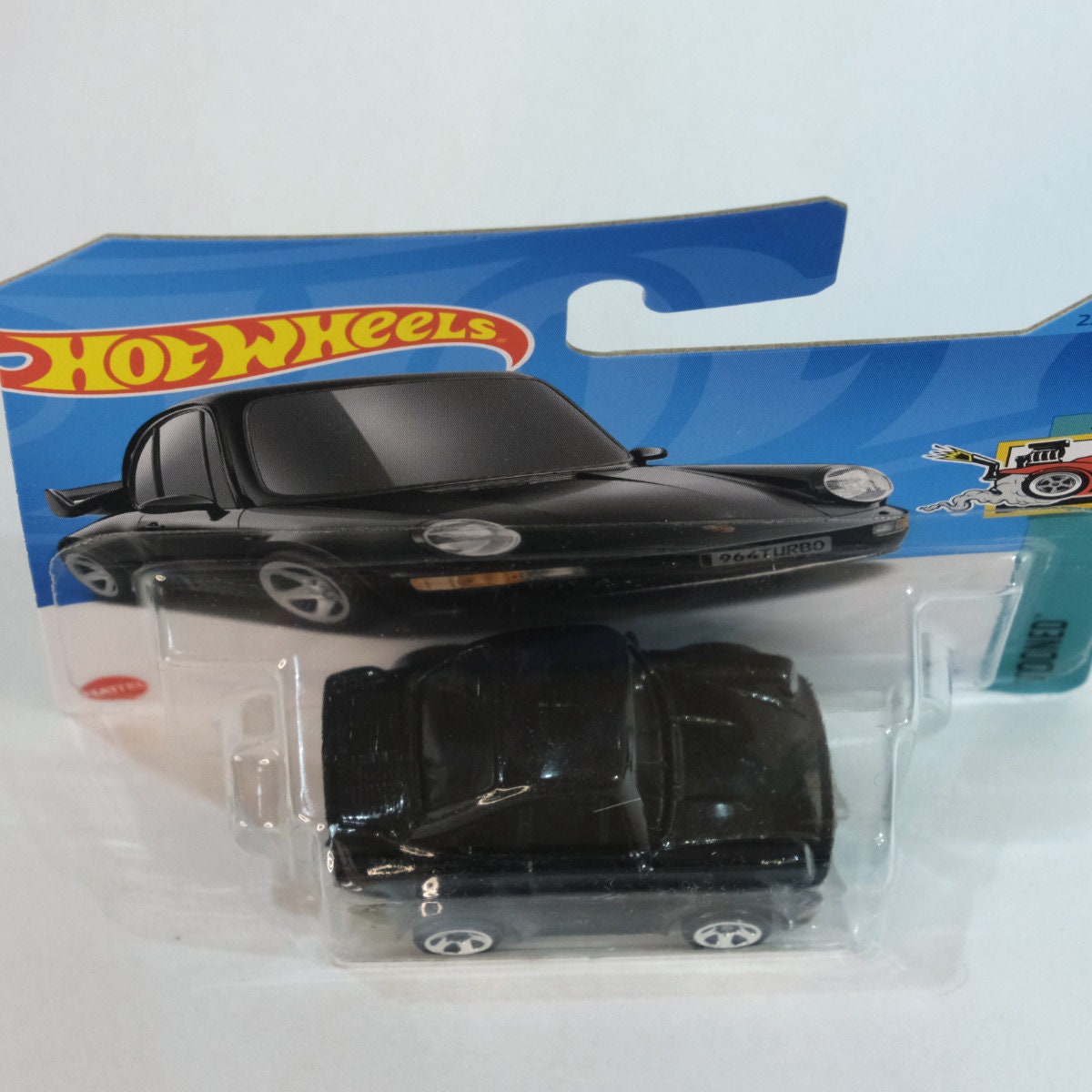 Amazon.com: TOKAXI 1/36 Scale Porsche 911 Trubo 1978 Diecast