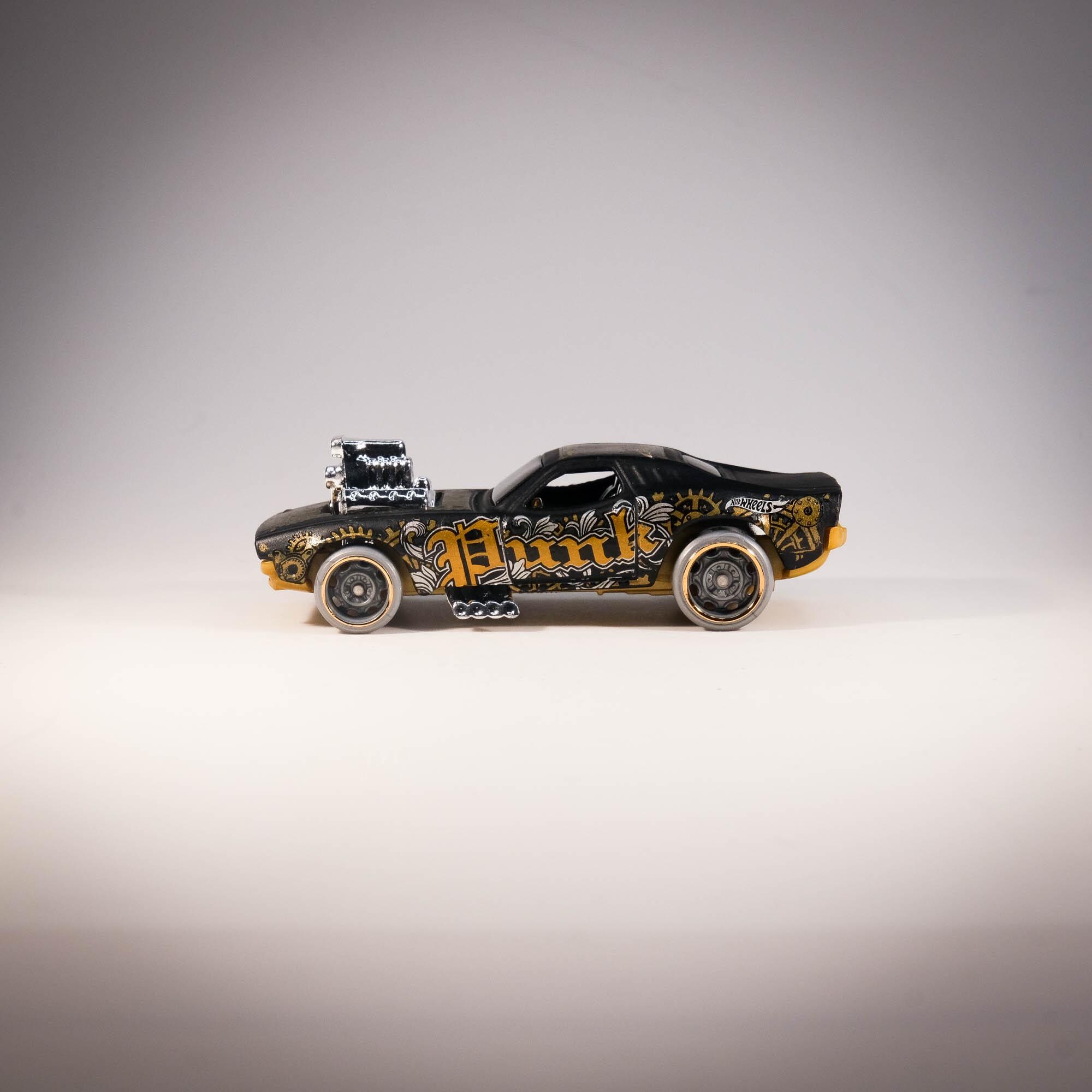 Hot Wheels Porsche 930、Rodger Dodger セット Hot Wheels Porsche 930、Rodger Dodger セット