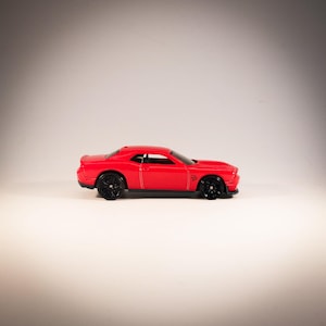 Hot Wheels &#39;15 Dodge Challenger SRT - HW Workshop: Muscle Mania (First Edition)