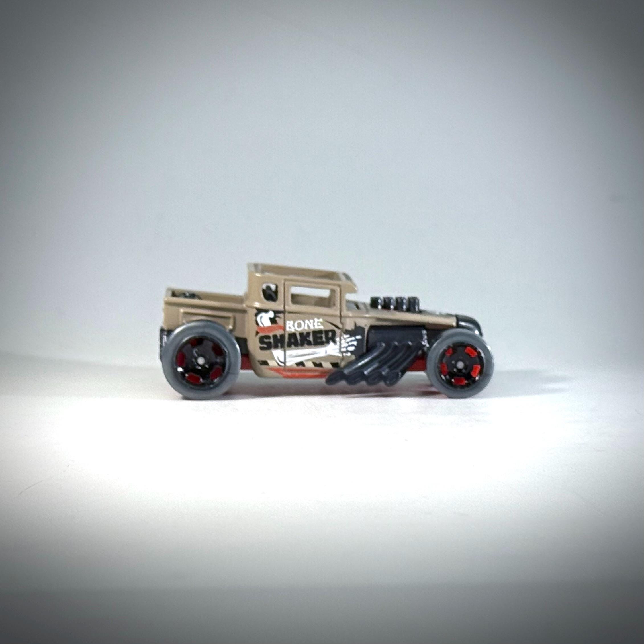 ホットウィール ボーンシェイカー - 2025 ミステリーモデル (シリーズ