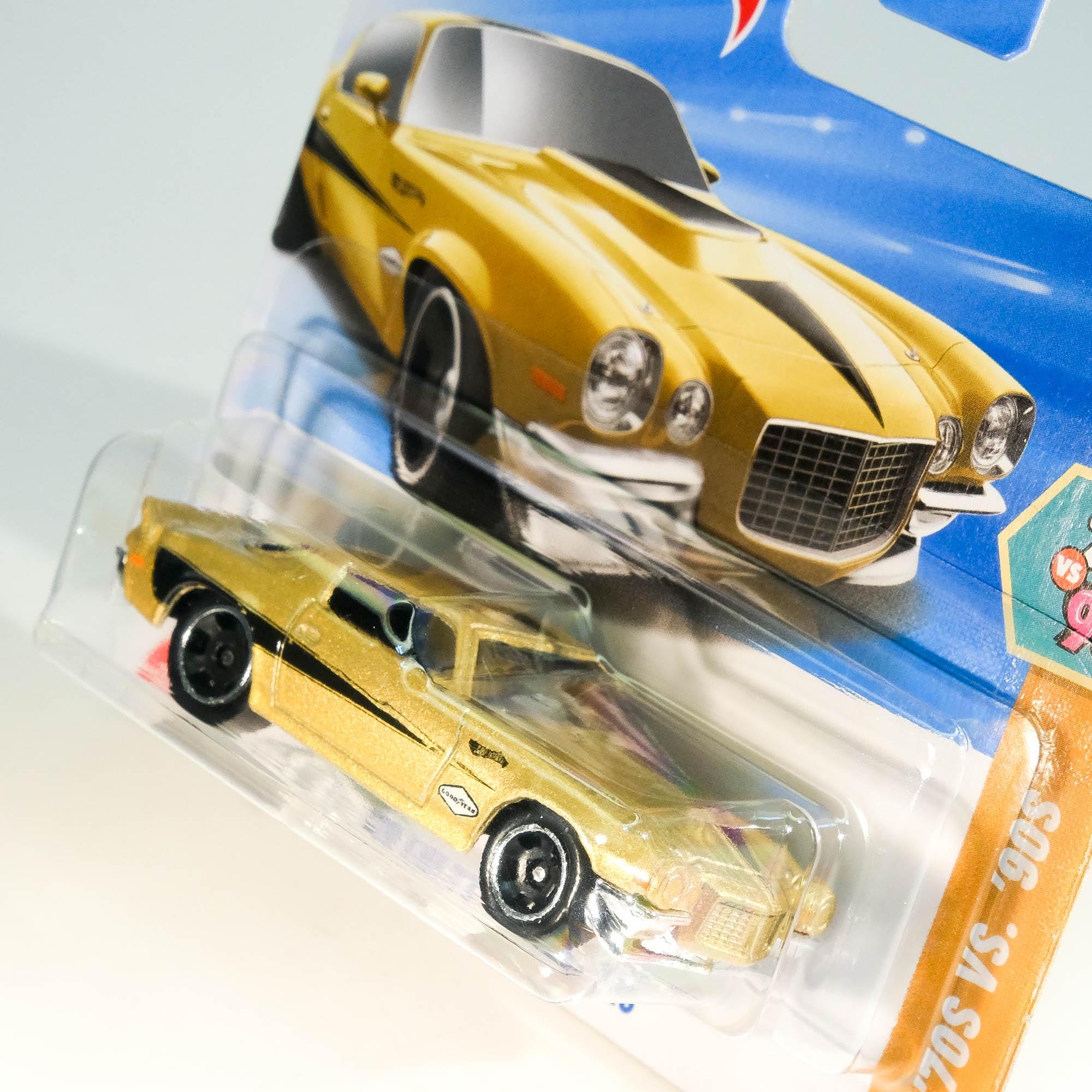 ホットウィール '70 シボレー カマロ RS - HW: 70 年代 VS 90 年代