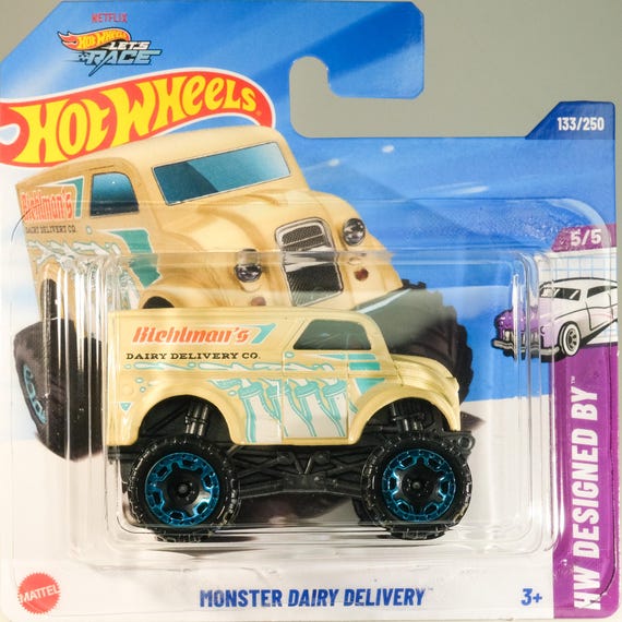 Hot Wheels Monstaer Dairy Delivery (netflix Hot Wheels Let's Race