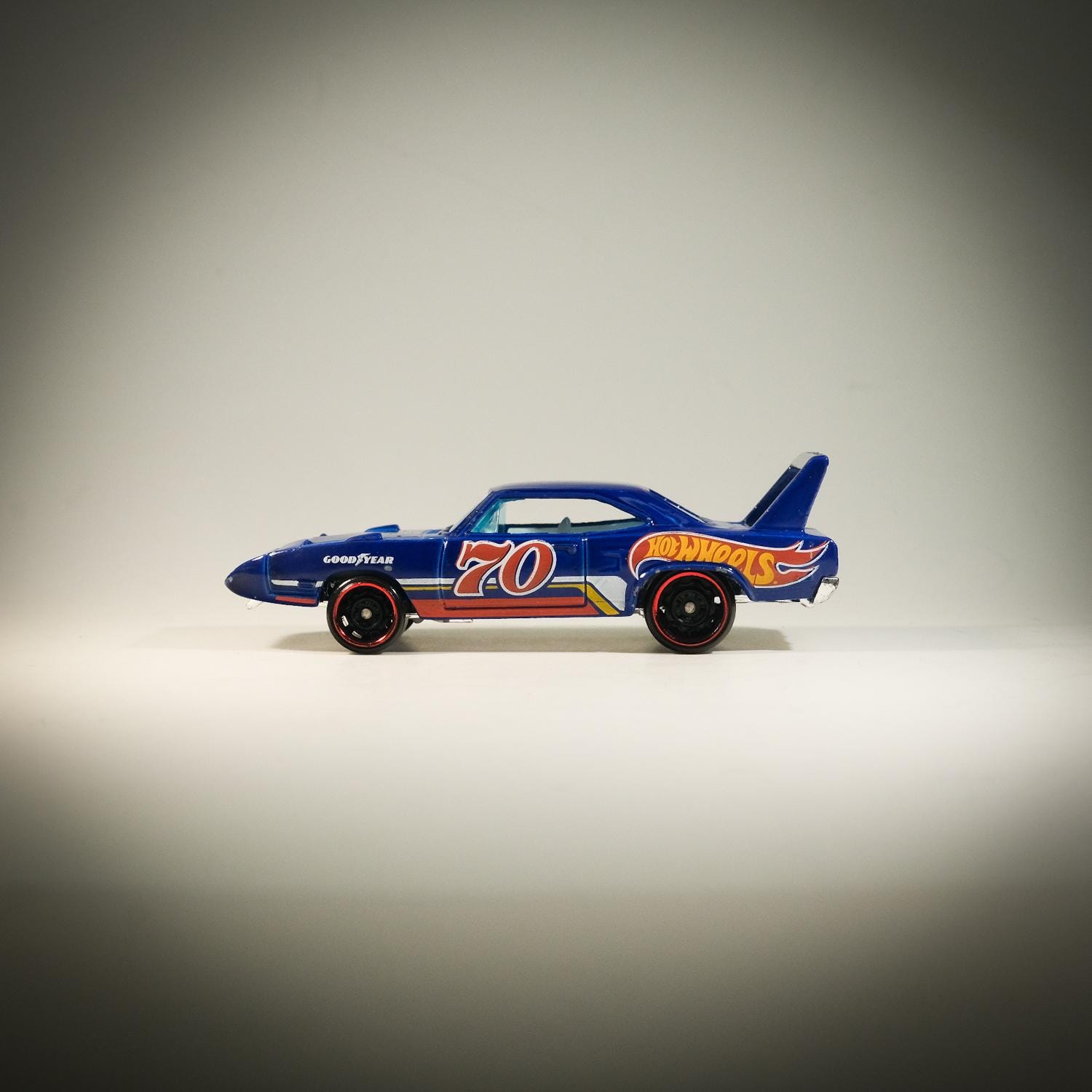ホットウィール　ヴィンテージ　レーシング　プリムス　スーパーバード ホットウィール '70 プリムス スーパーバード - HW レースチーム 5