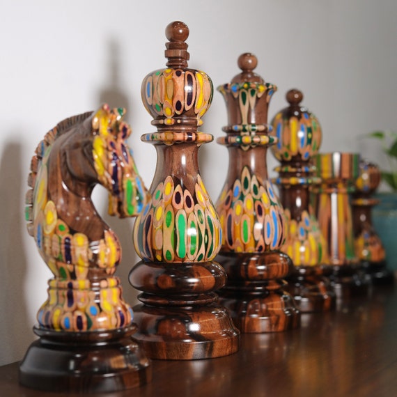 King's Knight Series Resin Chess Set with Black & Wood Grain