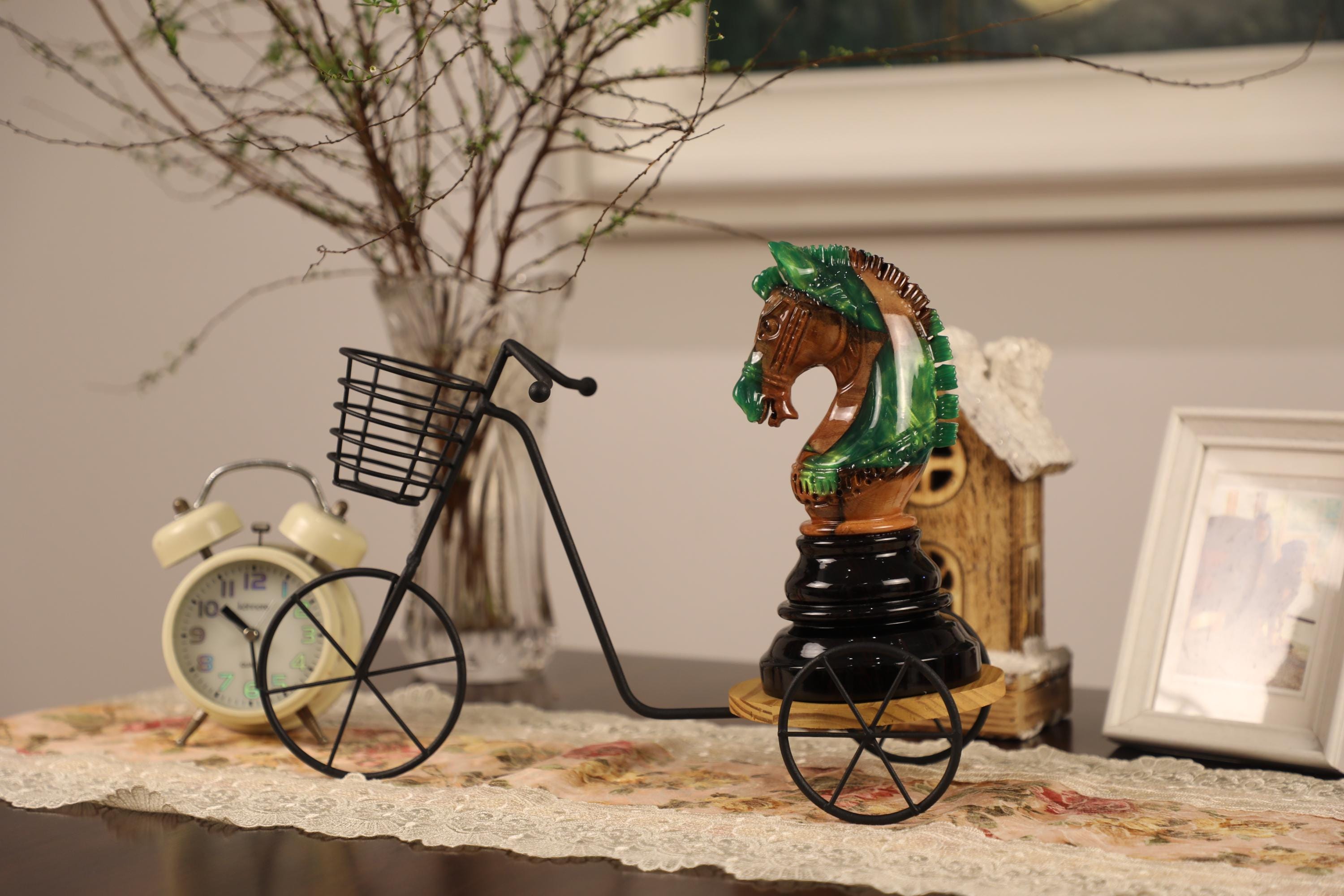 特別な巨大チェス駒 - 装飾用の樹脂入り木製ナイトチェス