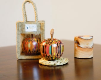Handmade Apple Ornament - Resin Art Fruit Decor - 2.7&quot; * 4.3&quot; (S) - Multi & Single Color Pencil Apple - Living, Bed, Kitchen Room Decor