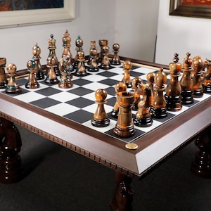 Handgefertigtes Riesen-Schachset - Volle 32 Schachfiguren mit Brett, Luxus-Kunstdekor