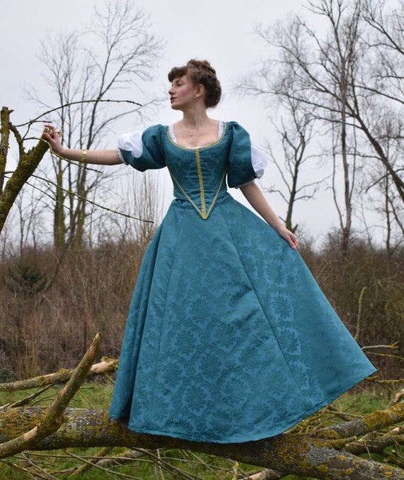 17th century dress