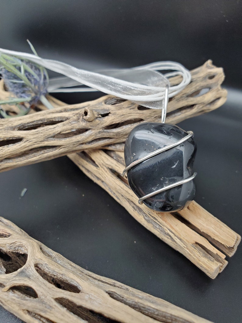 Natural Black Onyx Simplicity Line Jewelry Simple Gemstone Pendant Wire-wrapped Black Onyx Pendant