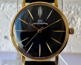 Vintage Luch 23 Jewels Mechanical Watch, Ultra Thin Soviet USSR Dress Watch, Gold Tone Unisex Wrist Watch, Minimalist Gift for Him, Rare