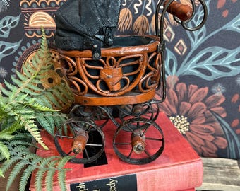 Vintage Wicker Stroller/Doll Stroller/Miniature Doll Stroller