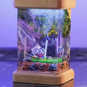 Handgemaakte fantasiehars diorama zwaard- en schildlamp, unieke led-displaylamp, Zelda-bureaudecoratie, cadeau voor gamers, kerstcadeaus