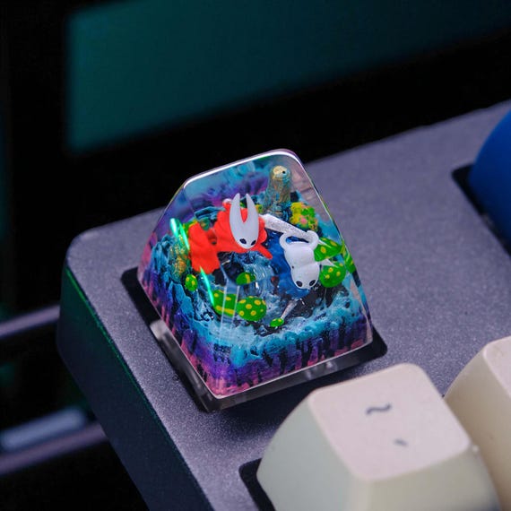 Handmade Resin Hol.low Kni.ght Artisan Keycap – Cute Anime Keycap, Custom ESC Keycap for Mechanical Keyboard, Gaming Gift, Halloween Gift
