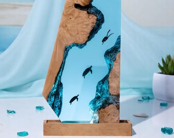 Diorama Epoxy Resin Ocean Lamp, Giant octopus and Couple Diver Night light, Resin Wood lamp Christmas Gift, Unique Summer Gift, gift for him