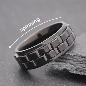 Roterende spinnerring heren, zwarte fidgetring voor angst, dikke draaiende ring, gepersonaliseerde herensieraden,