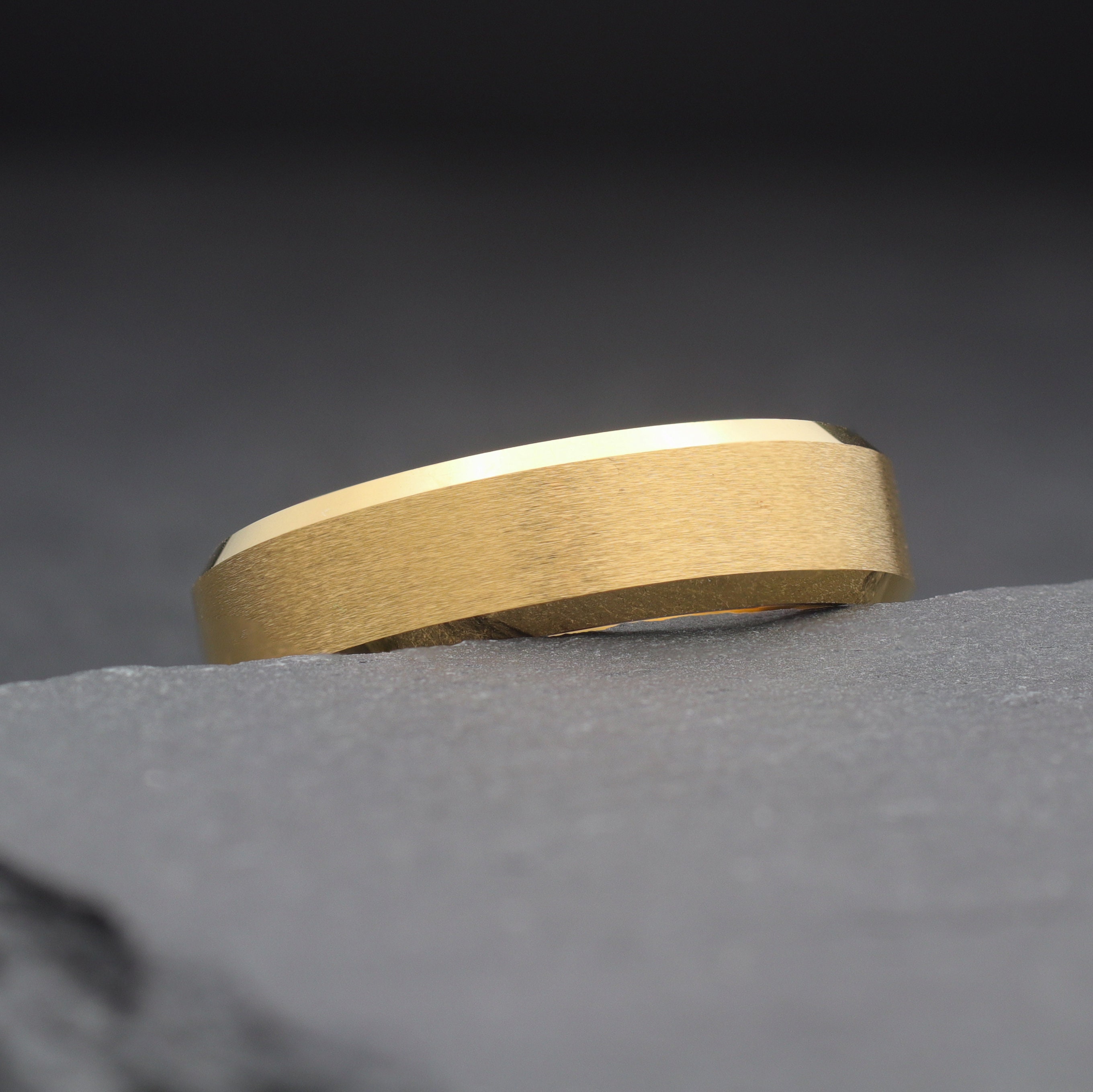 Gold Rings Men Simple Small Mens Gold Wedding Ring, 6mm 8mm Simple Tungsten Wedding Band for Men ...