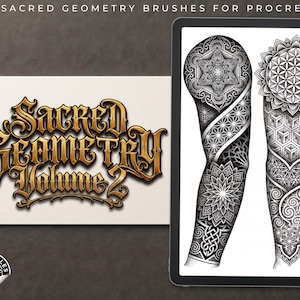 Op de afbeelding: Een digitale set van 180 sacred geometry penselen voor Procreate met de tekst Sacred Geometry Volume 2. De afbeelding toont twee zwart-witte arm sleeve tattoo ontwerpen bestaande uit ingewikkelde geometrische patronen, mandala's en sterren.