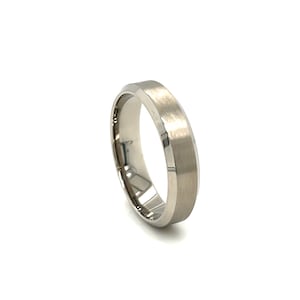 Palladium 950 5mm Chamfered Edge Wedding Ring, 5mm Bevelled Court, Satin Centre, Handmade, UK Hallmark, Gents / Ladies wedding Ring, 5.1g