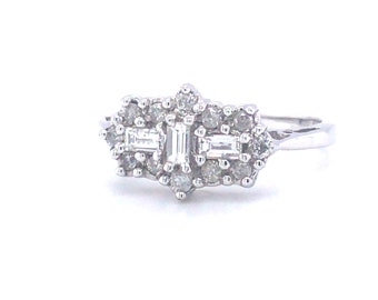Pre-Owned 18ct White Gold Diamond Baguette & Round Diamond Engagement/Dress Ring, Diamond Weight 0.50ct (1/2 ct), Full UK Hallmark