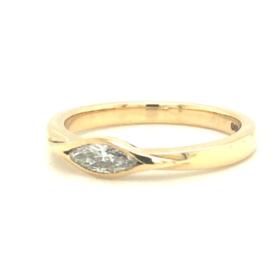 Pre owned marquise diamond ring deals